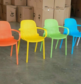 Ghế nhựa pp đúc có tay tựa 3017