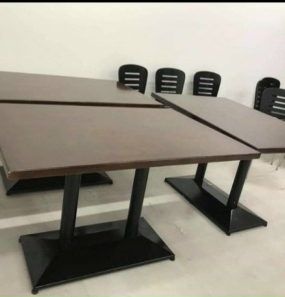 bàn chân trụ cà phê