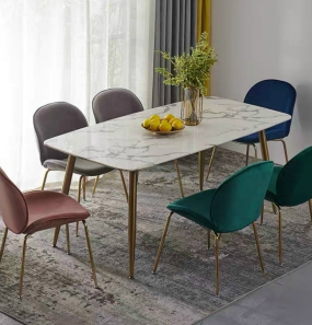 Gubi với 5 màu truyền thống . Hiện em còn chân mạ vàng nhé, và 5 màu như hình