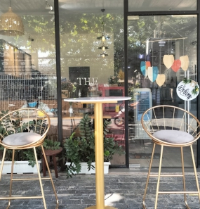 Bộ bàn ghế quầy bar cà phê