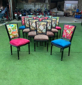 GHẾ LOUIS TỰA VUÔNG