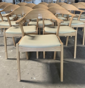 GHẾ HIRO TỰA CONG