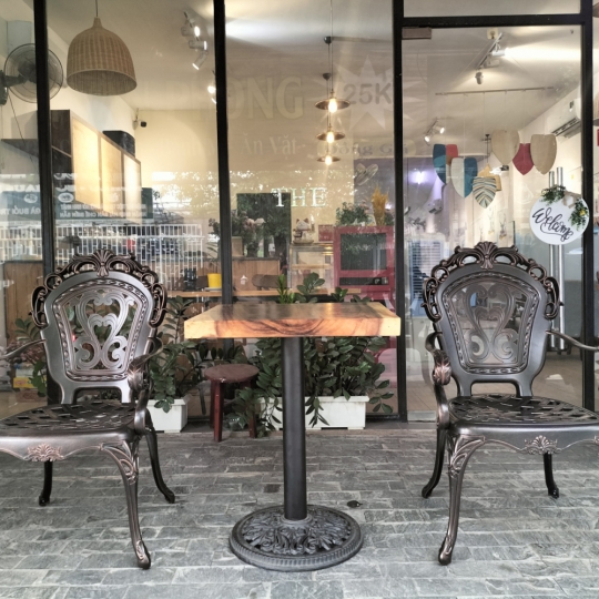 ghế nhôm đúc 01