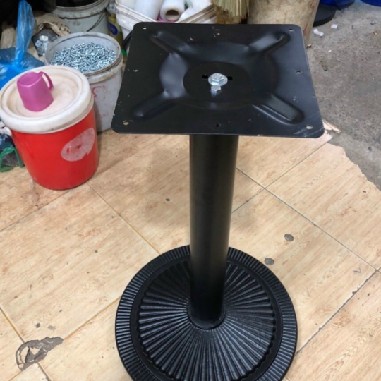 bàn chân trụ cà phê