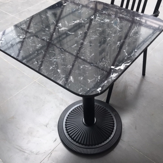 bàn chân trụ cà phê