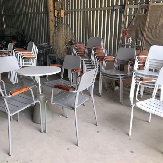 Ghế sắt uốn cà phê Sử dụng được cho ngoài trời