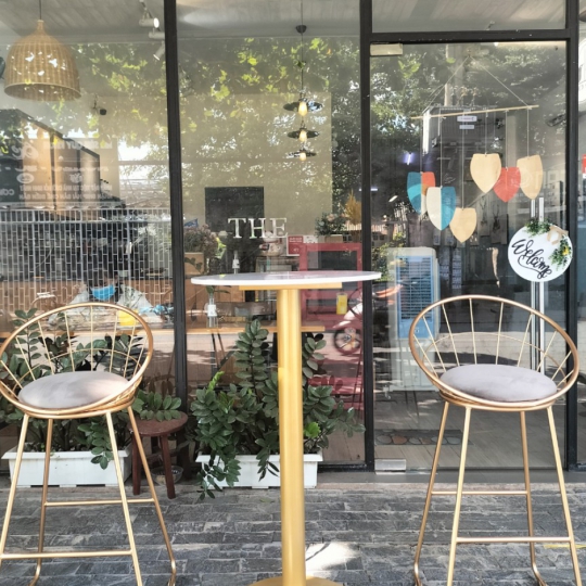 Bộ bàn ghế quầy bar cà phê