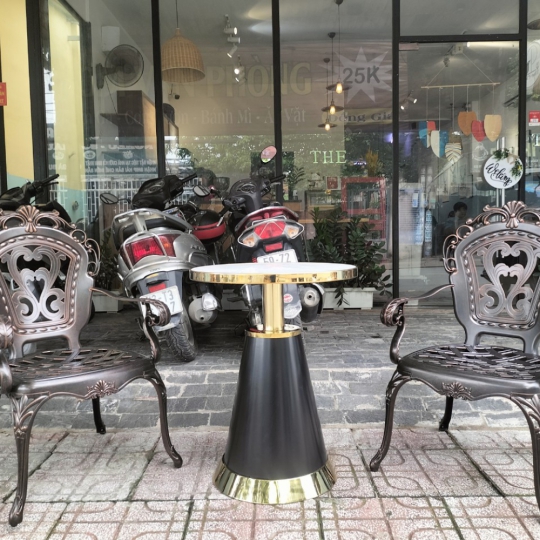 Bàn chân trụ cà phê nhập khẩu