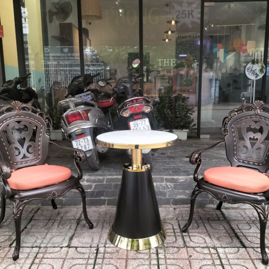 Bàn chân trụ cà phê nhập khẩu