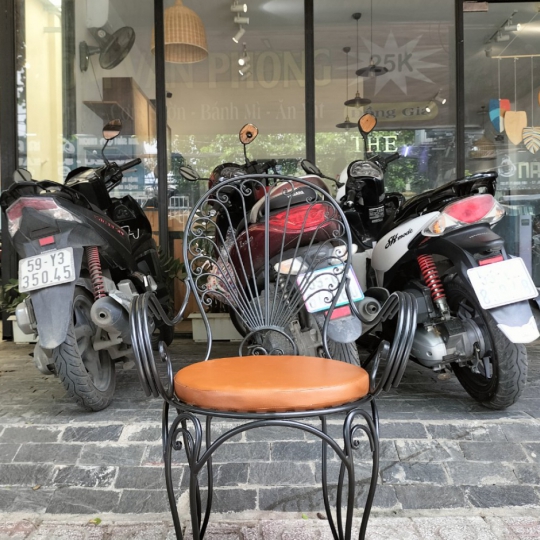 Ghế sắt uốn mỹ nghệ cao cấp Hàng rèn tinh xảo