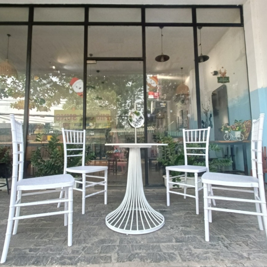 GHẾ TIFFANNY NHỰA PP ĐÚC