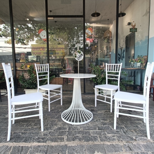 GHẾ TIFFANNY NHỰA PP ĐÚC