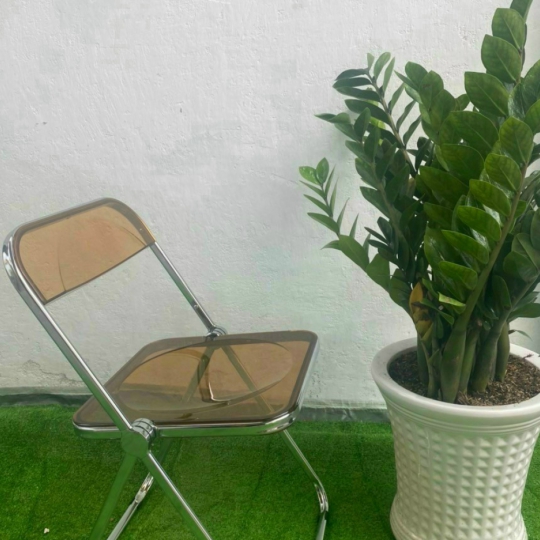 ghế mặt nhựa trong suốt khung inox 304