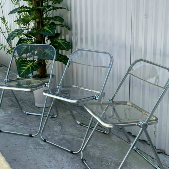 ghế mặt nhựa trong suốt khung inox 304