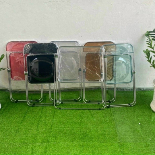 ghế mặt nhựa trong suốt khung inox 304