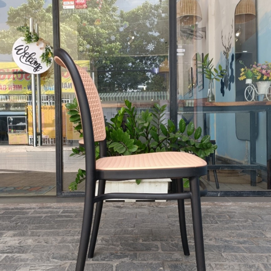 GHẾ THONET 3042 MẶT VÀ TỰA GIẢ MÂY