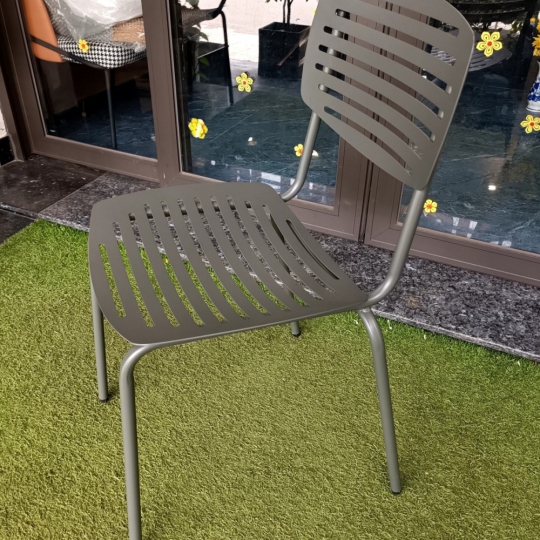 Ghế Mặt Sẻ Rãnh Không Tay Tựa