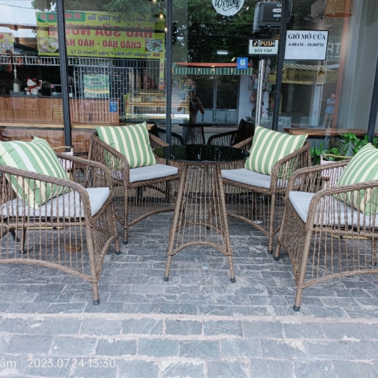 BỘ BÀN GHẾ NGOÀI TRỜI MÃ TL13 24/07 (bộ 4 ghế 1 bàn)