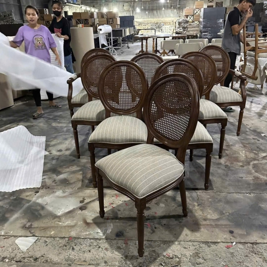 Ghế Luois Không Tay Tựa