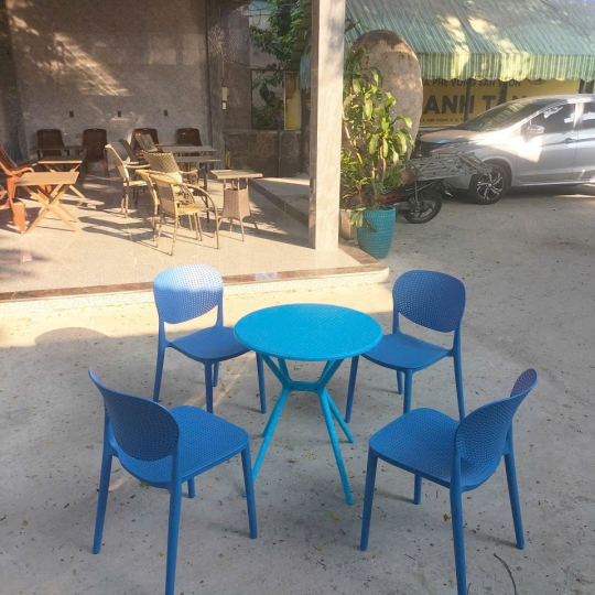 Ghế Nhựa Đúc Lỗ Sankyo 006 Cao Cấp – Hiện Đại, Thoáng Khí, Đa Năng